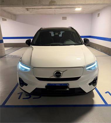 VOLVO XC40 P6 RECHARGE ELECTRIC PLUS VOLVO XC40 P6 RECHARGE ELECTRIC PLUS